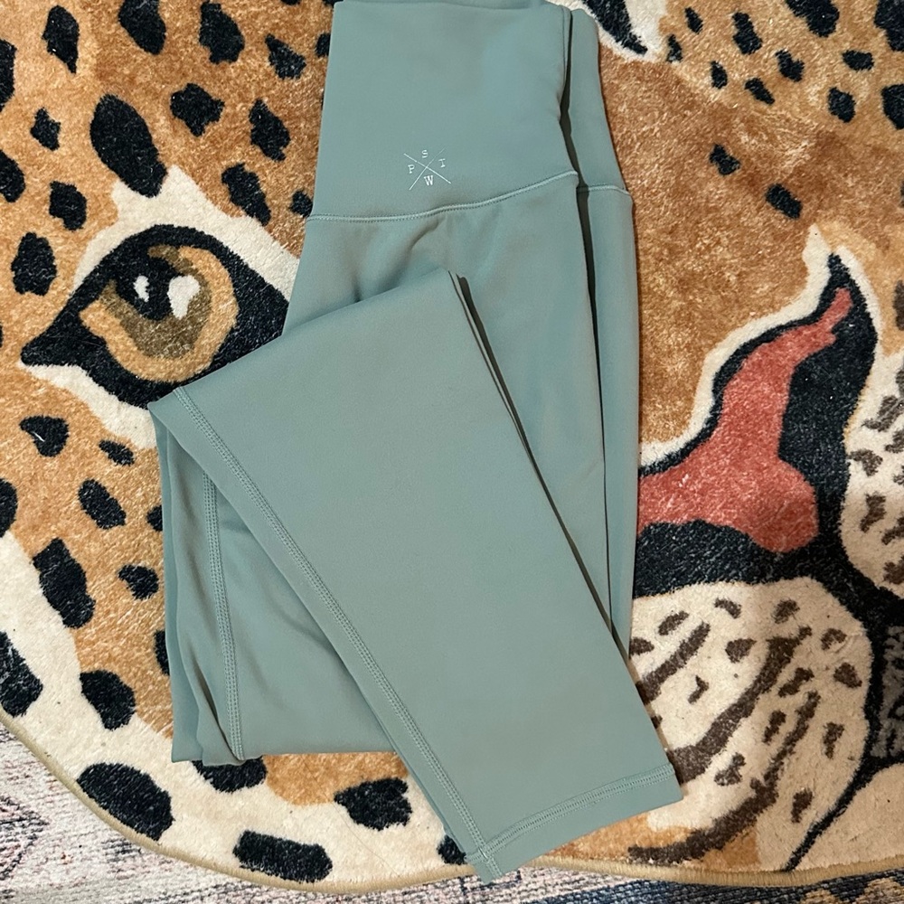 P'tula Sage Green Leggings M